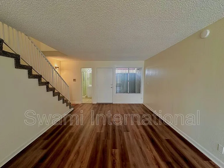14530 Freeman Ave #4 — Photo 9