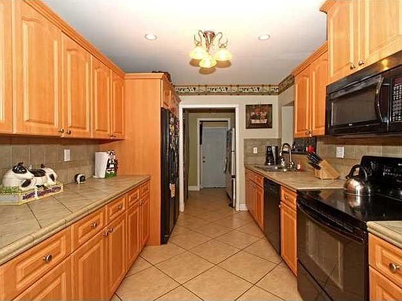 3rd image of 9240 SW 178th Ter