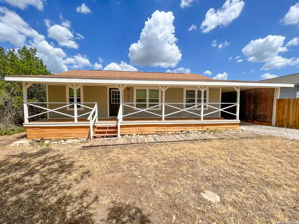 1440 LAURIE DR, Canyon Lake, TX 78133