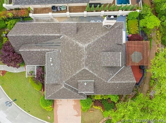 4th image of 5808 S Knoxville Ave