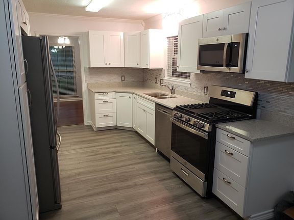 5th image of 4115 Allen Dr