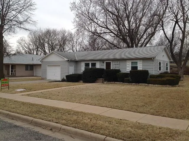 2509 Rosewood Ave — Photo 1