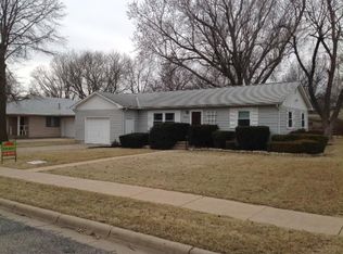 2509 Rosewood Ave, North Newton, KS 67117
