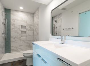 1500 Main St #206, Lynchburg, VA 24504