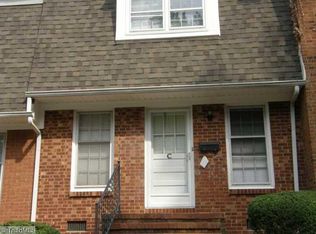 1001 Robin Hood Rd APT C, High Pt, NC 27262