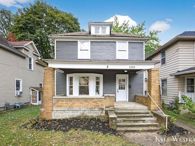 1253 Muskegon Ave NW, Grand Rapids, MI, 49504
