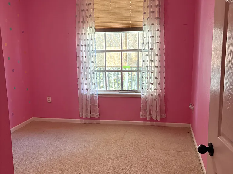 10550 Baymeadows Rd — Photo 9
