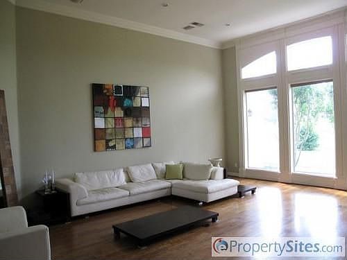 3rd image of 6921 Shadow Creek Ct