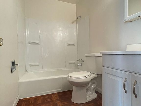 5th image of NULL-LO75 Akers Ave #8
