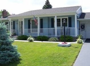 53 Queens Ln, Rochester, NY 14617