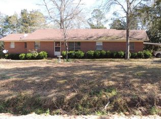 135 Blue Ridge Rd, Fitzgerald, GA 31750