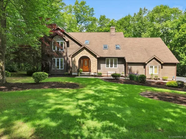 42 Doe Meadow Court, Southington, CT 06489