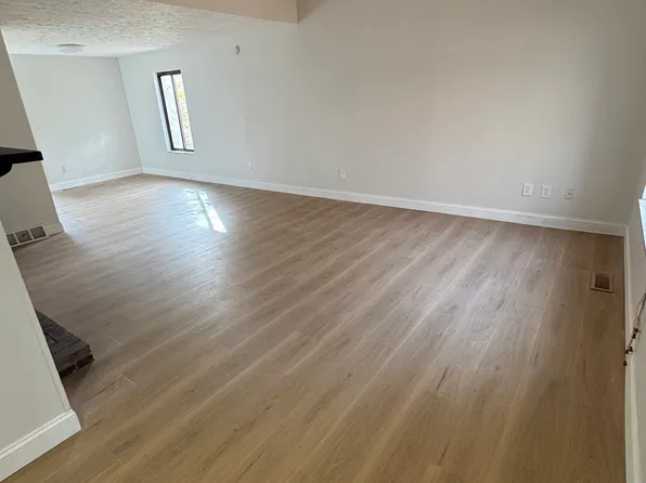 187 Cascade Dr, Huntington, WV 25705