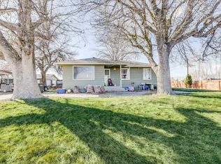 710 N Willoughby Rd, Grandview, WA 98930