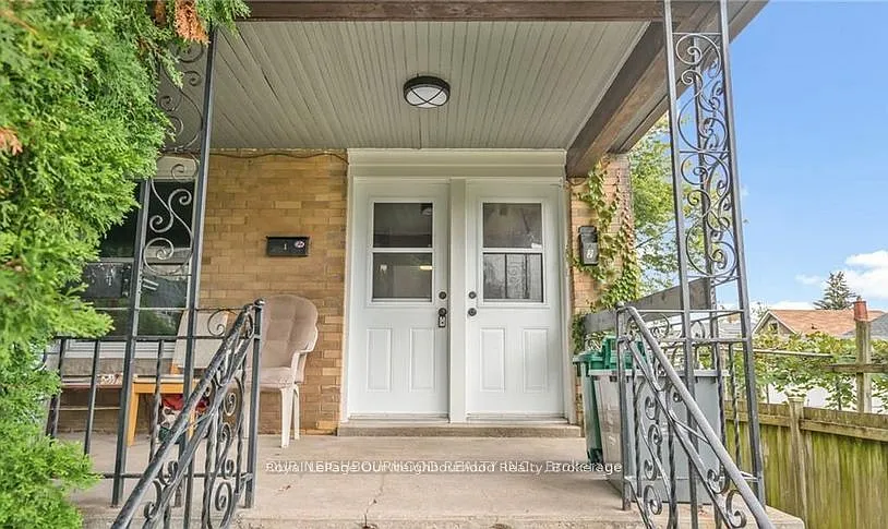 Building Photo - 5749 Summer St #1