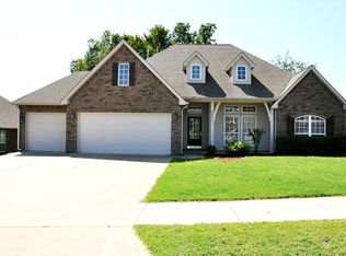 4801 SW Merlin St, Bentonville, AR 72712