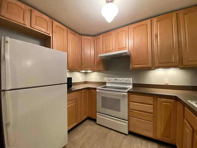 1305 Fairmont St NW #B — Photo 6