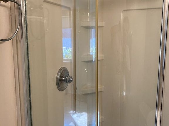 5th image of 15733 Forge Pl