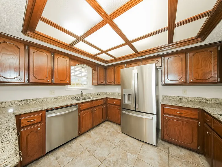 5421 Sudbury Ln — Photo 8