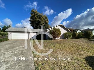 3314 W Normandy Ave, Roseburg, OR 97471