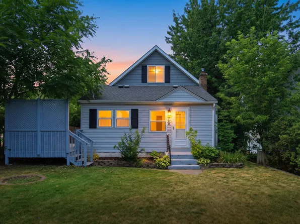 724 1st Ave NW, New Brighton, MN 55112