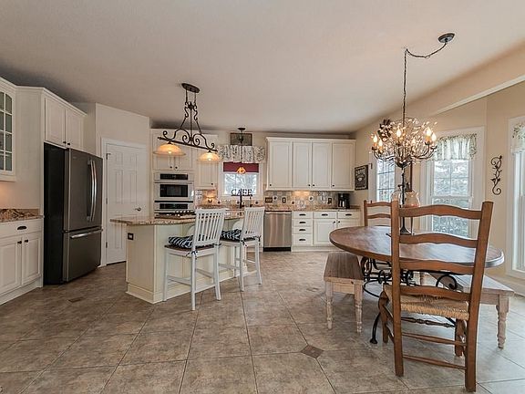2nd image of 7695 Keystone Dr