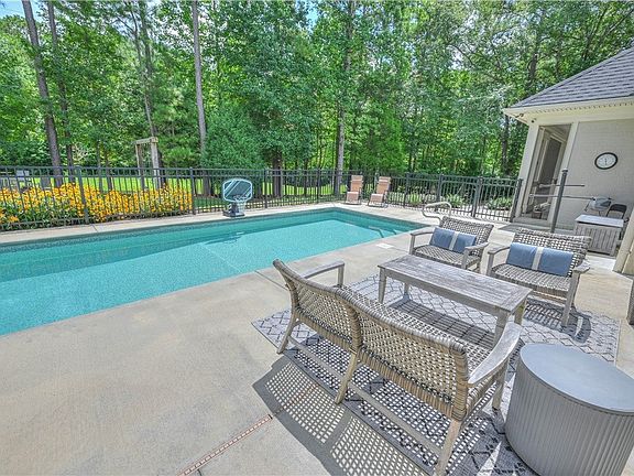 2nd image of 1705 Alex Ave