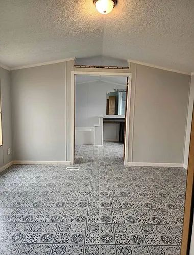 16 Windsor Ln Photo 1