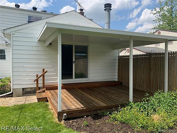 5th image of 5189 Oakview Dr