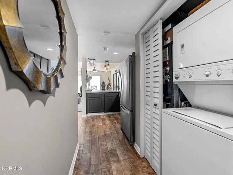 6119 Harbourside Dr — Photo 7