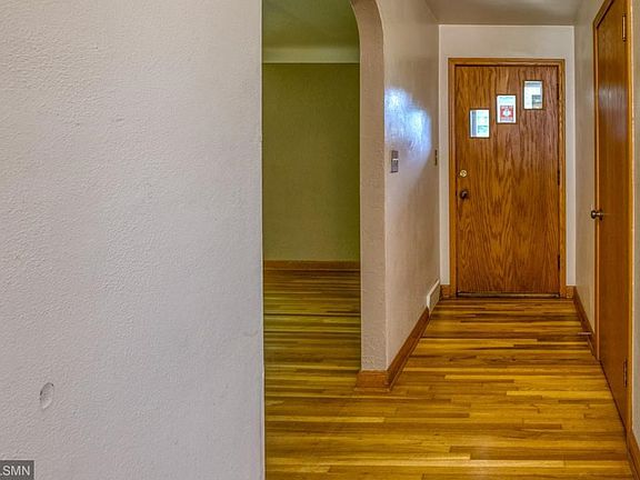 004_Foyer