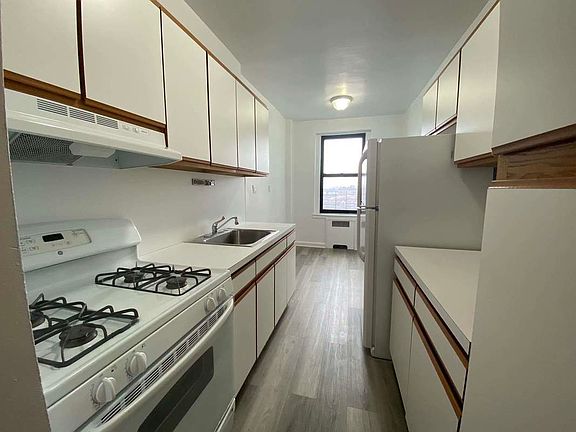 2nd image of 83-10 Lefferts Blvd #4