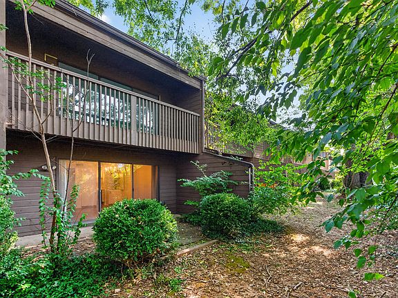 3rd image of 750 Shaker Dr APT 207