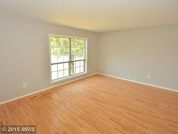 4th image of 1240 Summerfield Dr