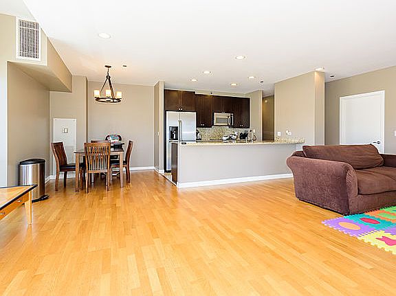 4th image of 737 W Washington Blvd APT 608