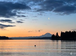 3720 Point White Dr NE, Bainbridge Island, WA