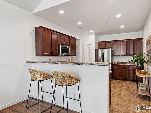 5th image of 2395 Santa Fe Dr #C