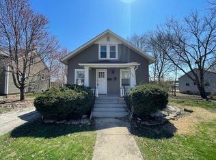 1040 Garner Ave #1, Wheaton, IL 60187