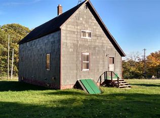 58255 3rd St, Calumet, MI 49913