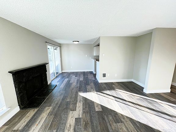 5th image of 2440 62nd Ave E #D