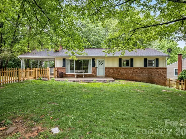440 Royal Pines Dr, Arden, NC 28704