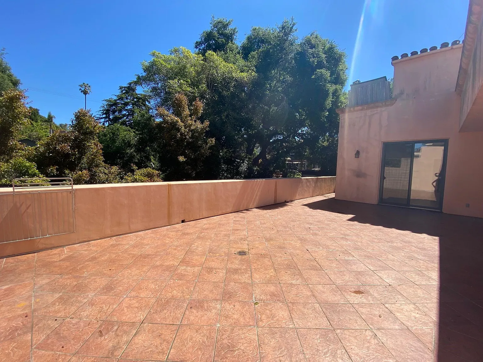 3 bed, 2000 sqft, $5,600 — Photo 4