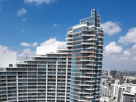 2nd image of 2020 N Bayshore Dr APT 4202