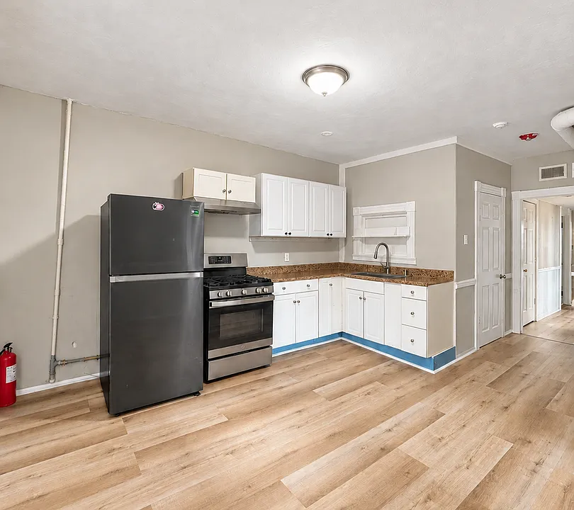 244 Pleasant St