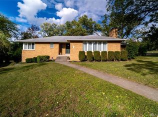 901 Cottonwood Rd, Dayton, OH 45419