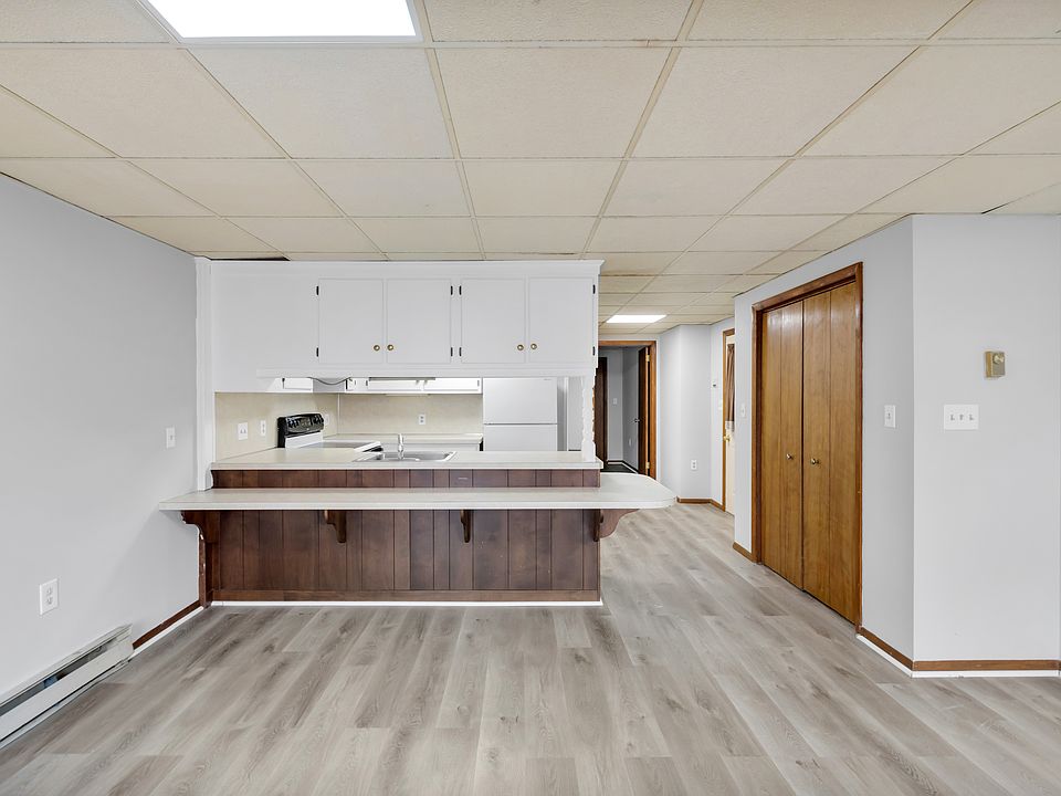 2nd image of 110 W Ridge St #2