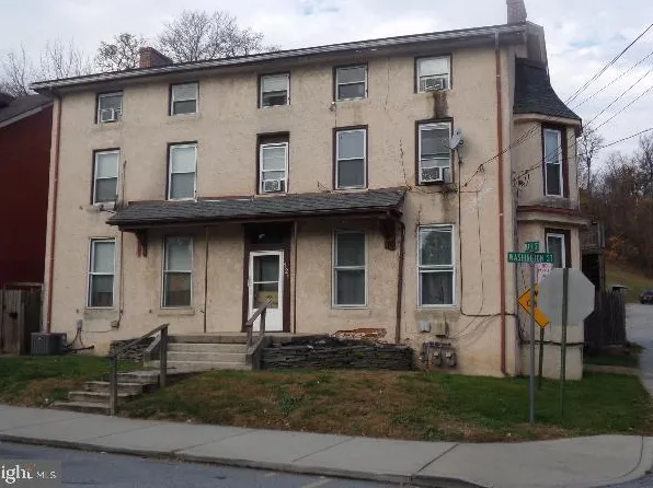 121 & 123 Main St, Parkesburg, PA 19365