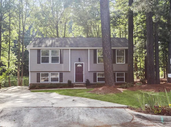 109 Castle Bay Ct, Cary, NC 27511