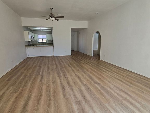 5th image of 265 Fairway Oaks Dr Unit A