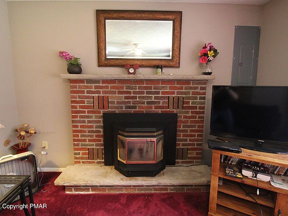 5th image of 62 Tallwood Dr